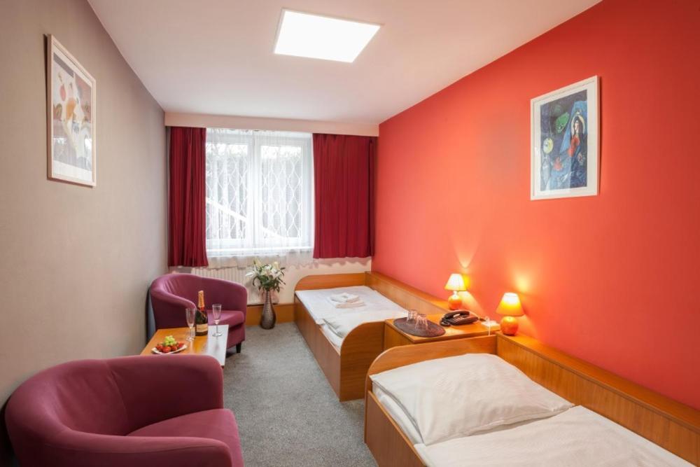 Hotel Gol Garni Olomouc Bagian luar foto