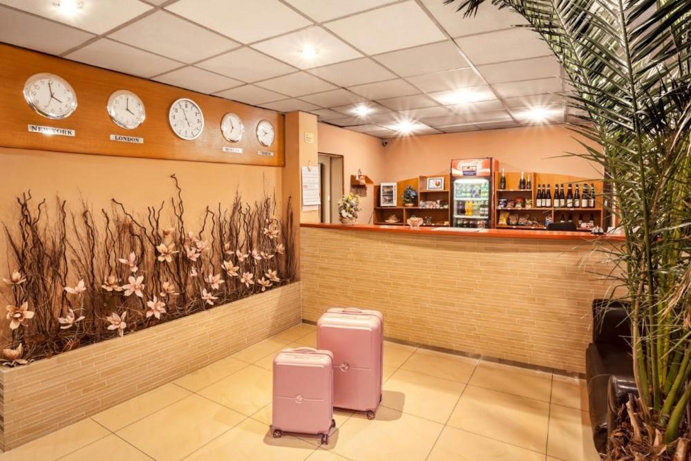 Hotel Gol Garni Olomouc Bagian luar foto